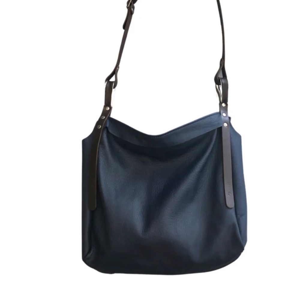 Dean. B29 Zip-top, stainless thimble Crossbody Leather Bag in Brown